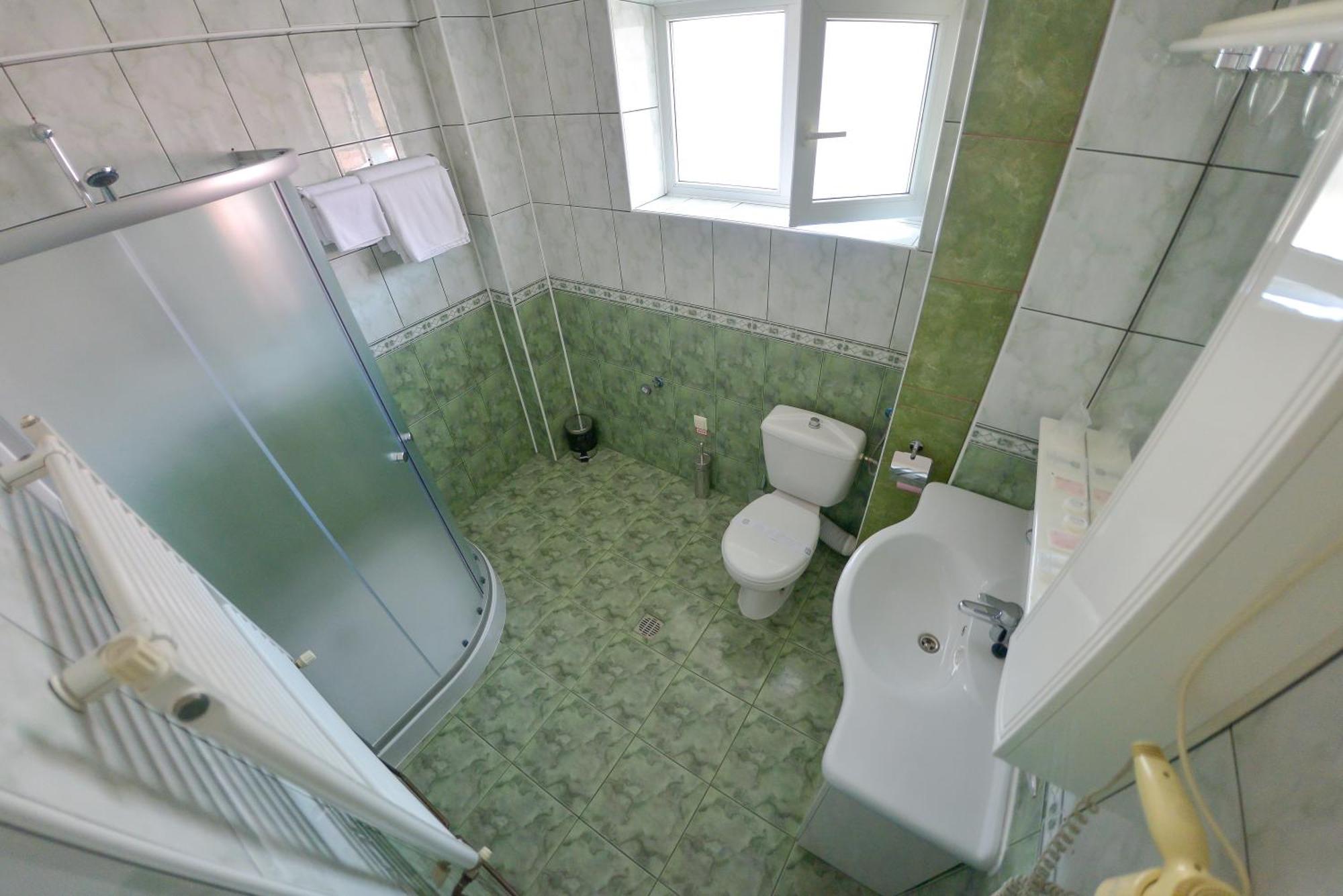 Pension Happy Day - Motorcycle Friendly Sibiu Exterior photo