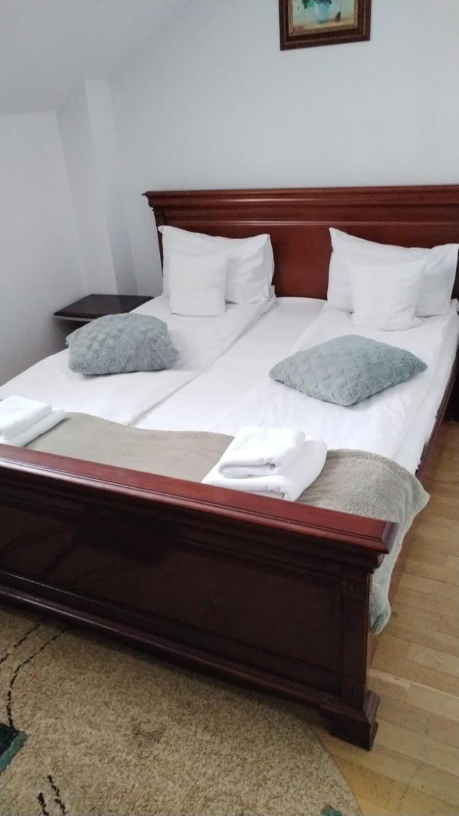 Pension Happy Day - Motorcycle Friendly Sibiu Exterior photo