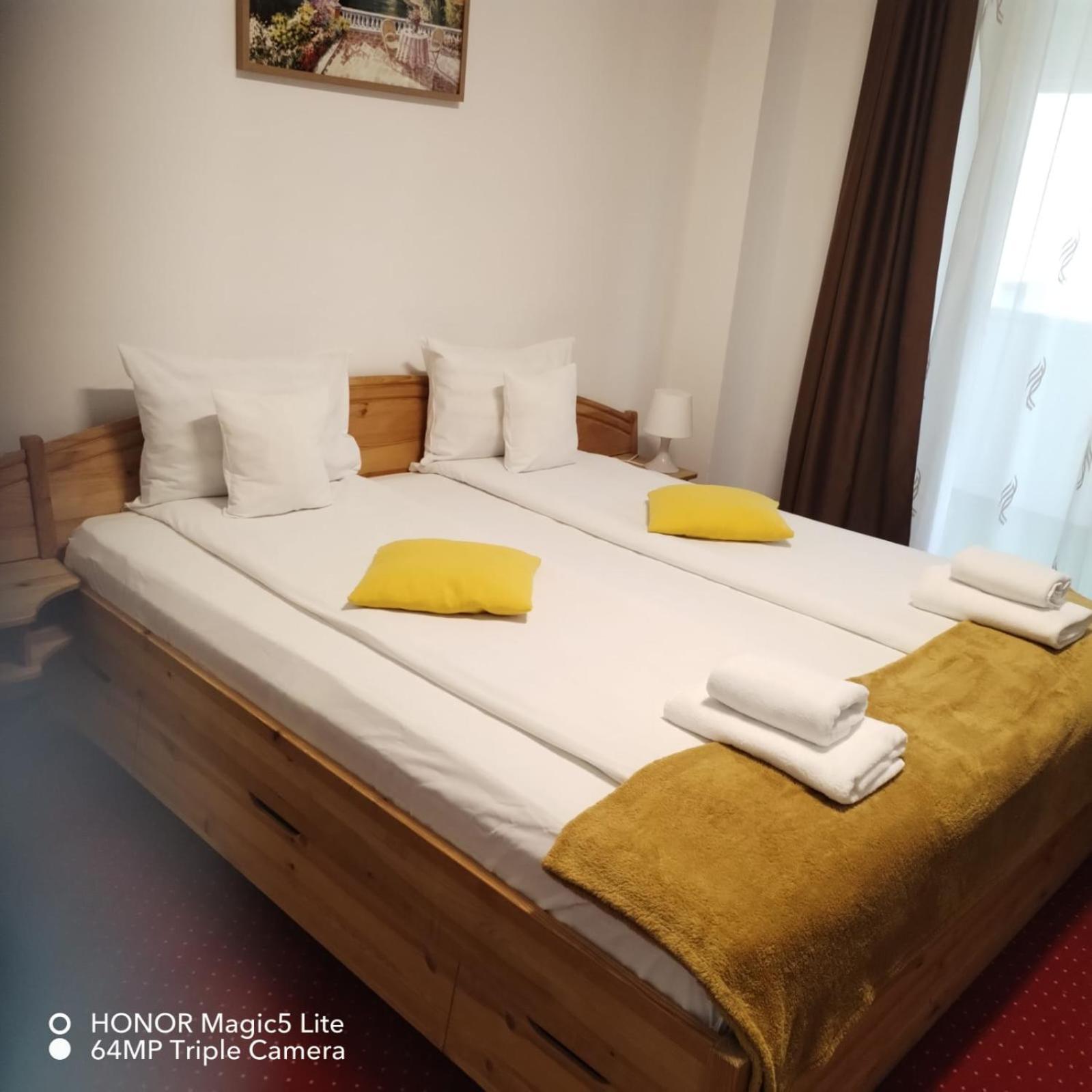 Pension Happy Day - Motorcycle Friendly Sibiu Exterior photo
